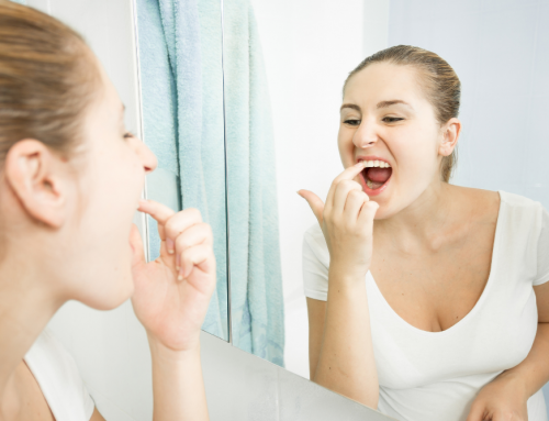 Hábitos y alimentos que manchan los dientes